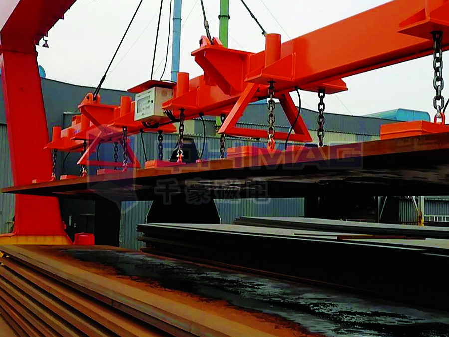 鋼板吊裝選千豪電永磁鐵準(zhǔn)沒錯！