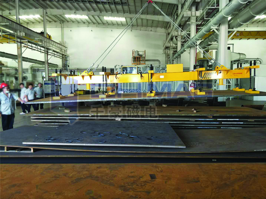 又一臺(tái)搬運(yùn)鋼板電永磁鐵調(diào)試成功（千豪磁電）