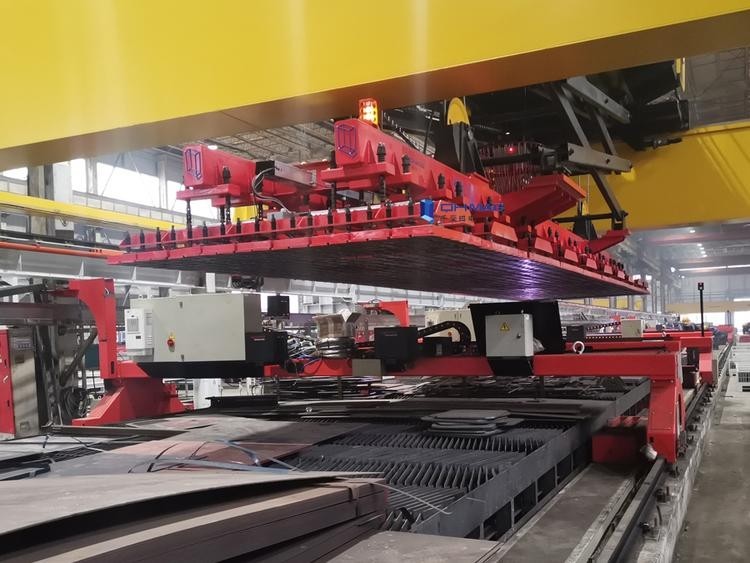 鋼板怎么吊裝？你見過這款“磁吸”30噸超大鋼板無損吊裝吊具嗎？