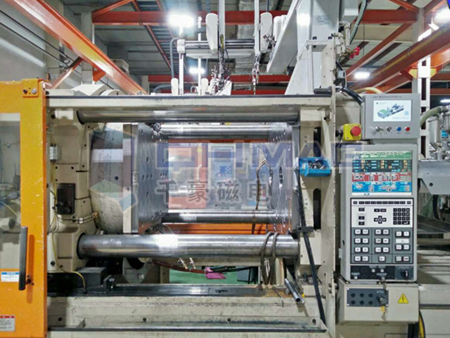 磁力模板,快速換模系統(tǒng),自動(dòng)化電永磁吸盤(pán),注塑機(jī)快速換模系統(tǒng),磁力工裝夾具