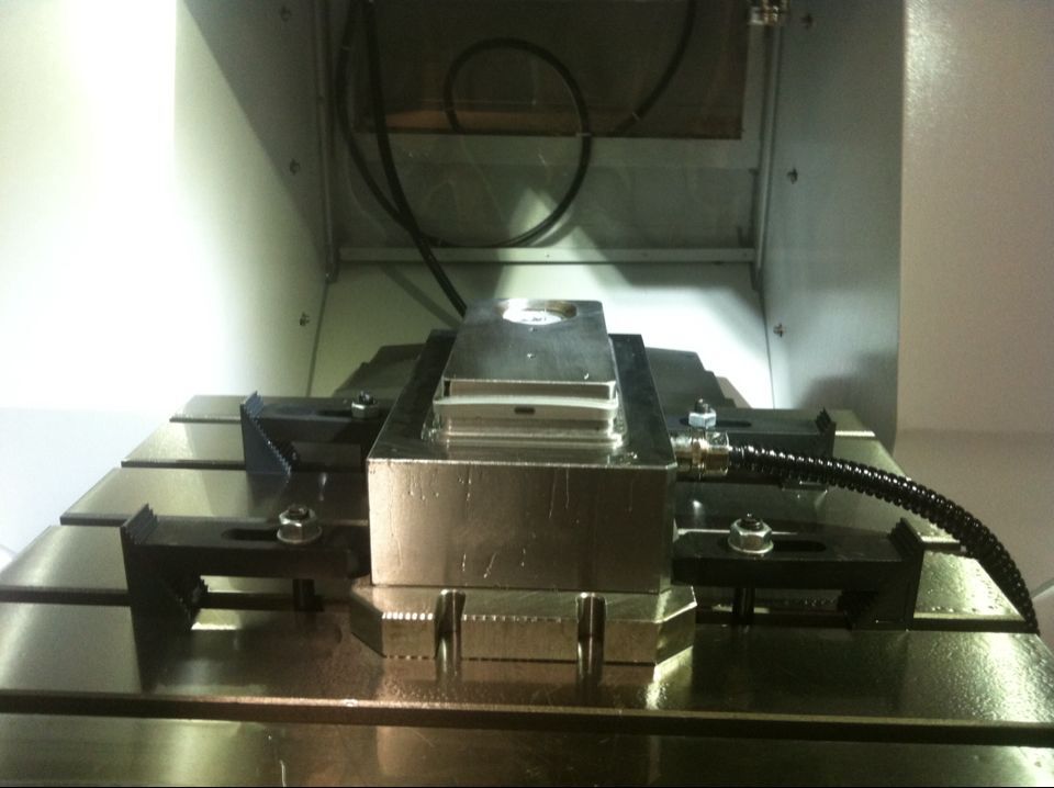 電永磁吸盤,注塑機(jī)快速換模,電永磁起重器