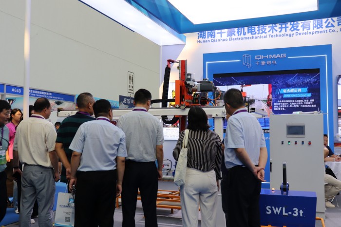 電永磁吸盤,注塑機(jī)快速換模,電永磁起重器